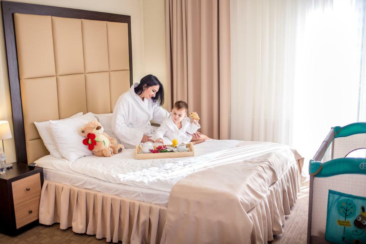 Green Park Hotel & Spa Truskavets Eksteriør bilde